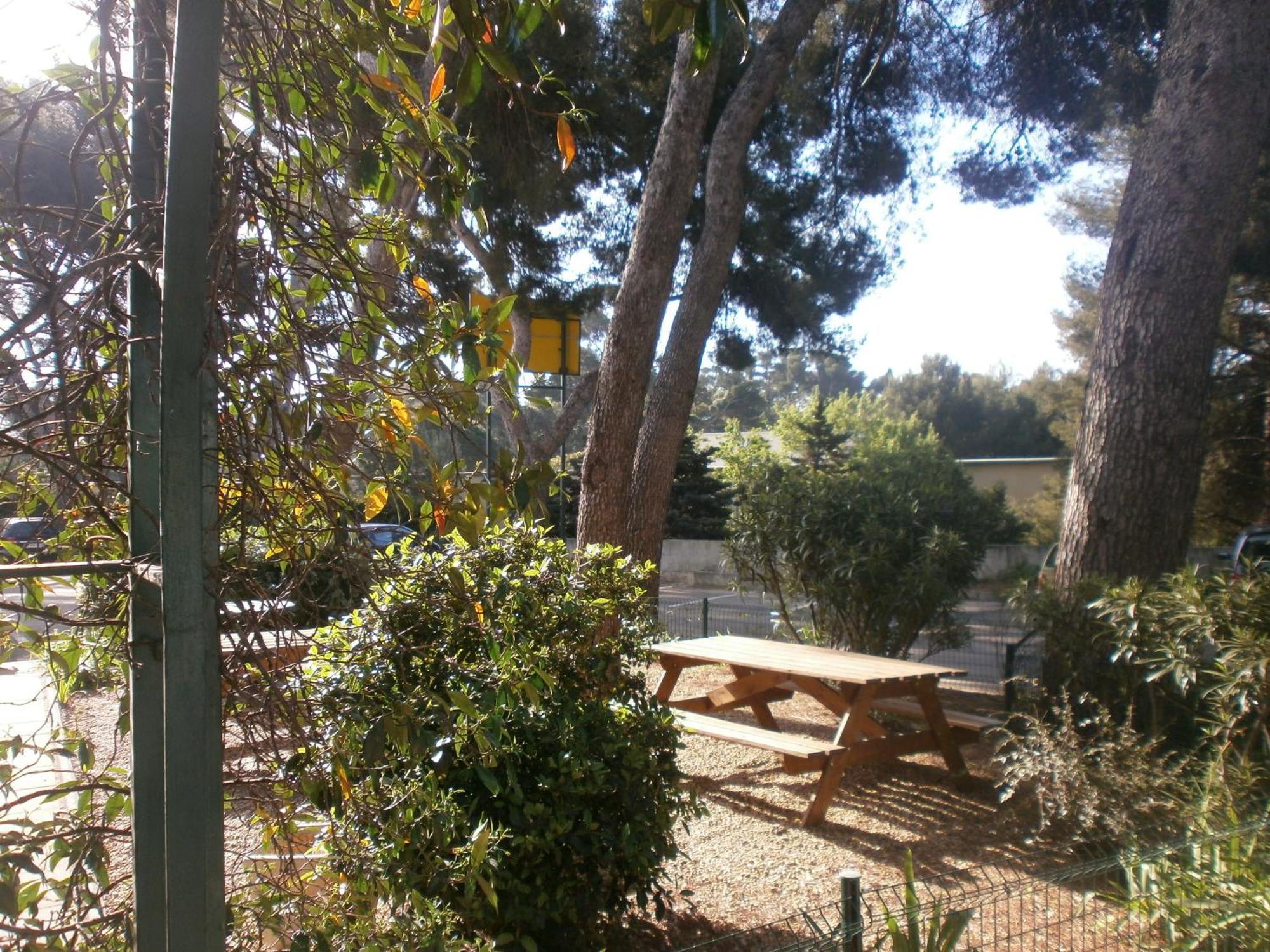 Parc Azur - Toulon Hotel 2*