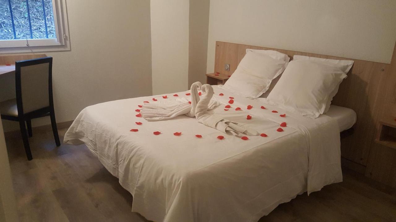 Parc Azur - Toulon Hotel 2*